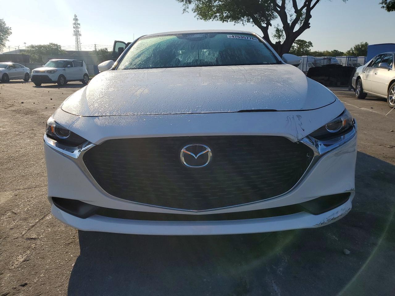 2026 Mazda 3 - Image 5
