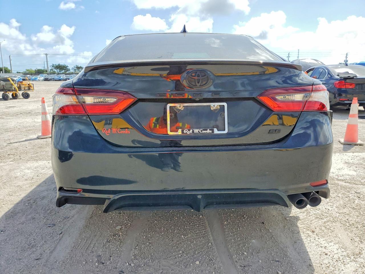 2024 Toyota Camry Se - Фото 6