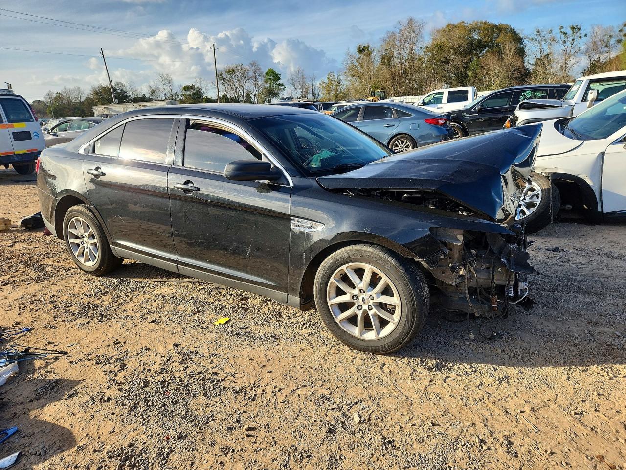 2013 Ford Taurus Se - Фото 4
