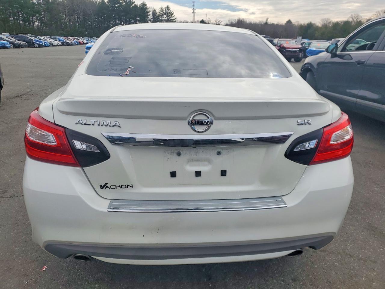 2016 Nissan Altima 2.5 Sr - Image 6