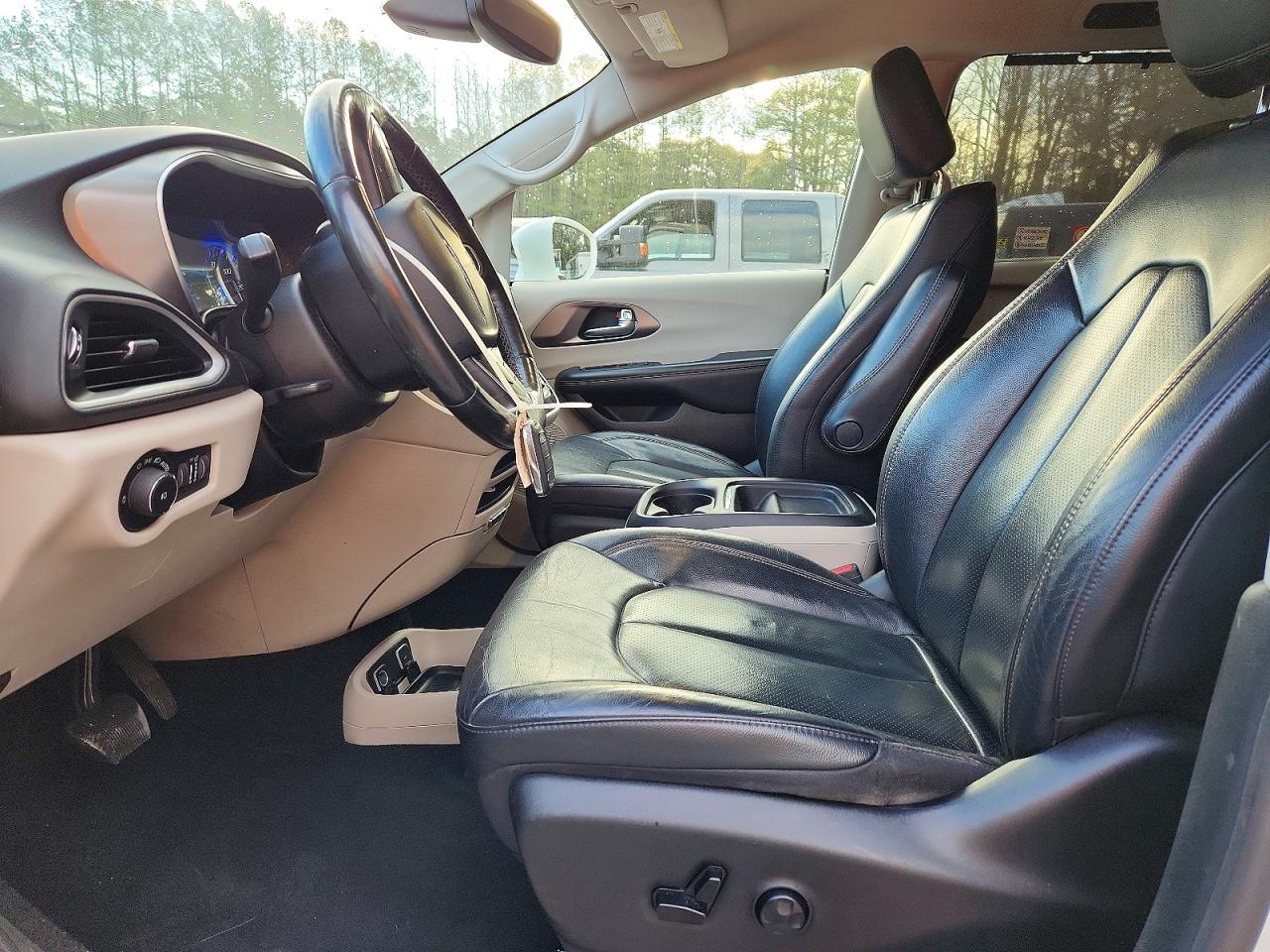 2020 Chrysler Pacifica Touring L - Фото 7