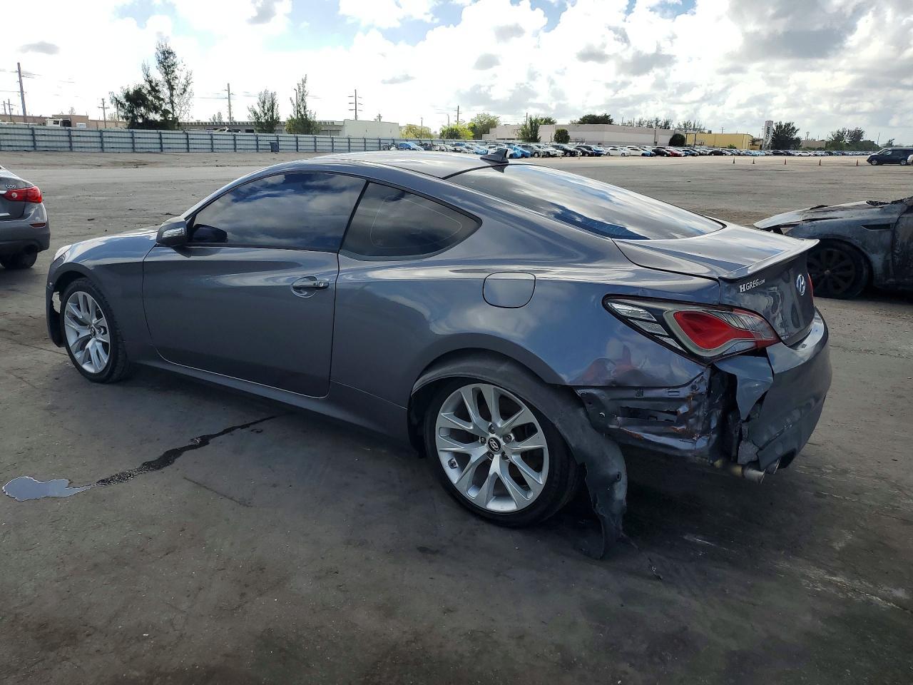 2015 Hyundai Genesis Coupe 3.8 - Фото 2