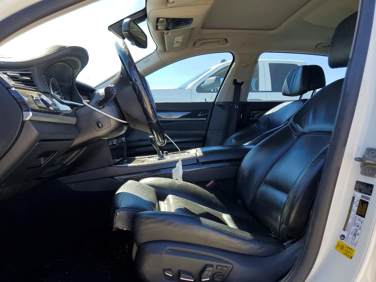 2013 BMW 750 Li - Фото 7
