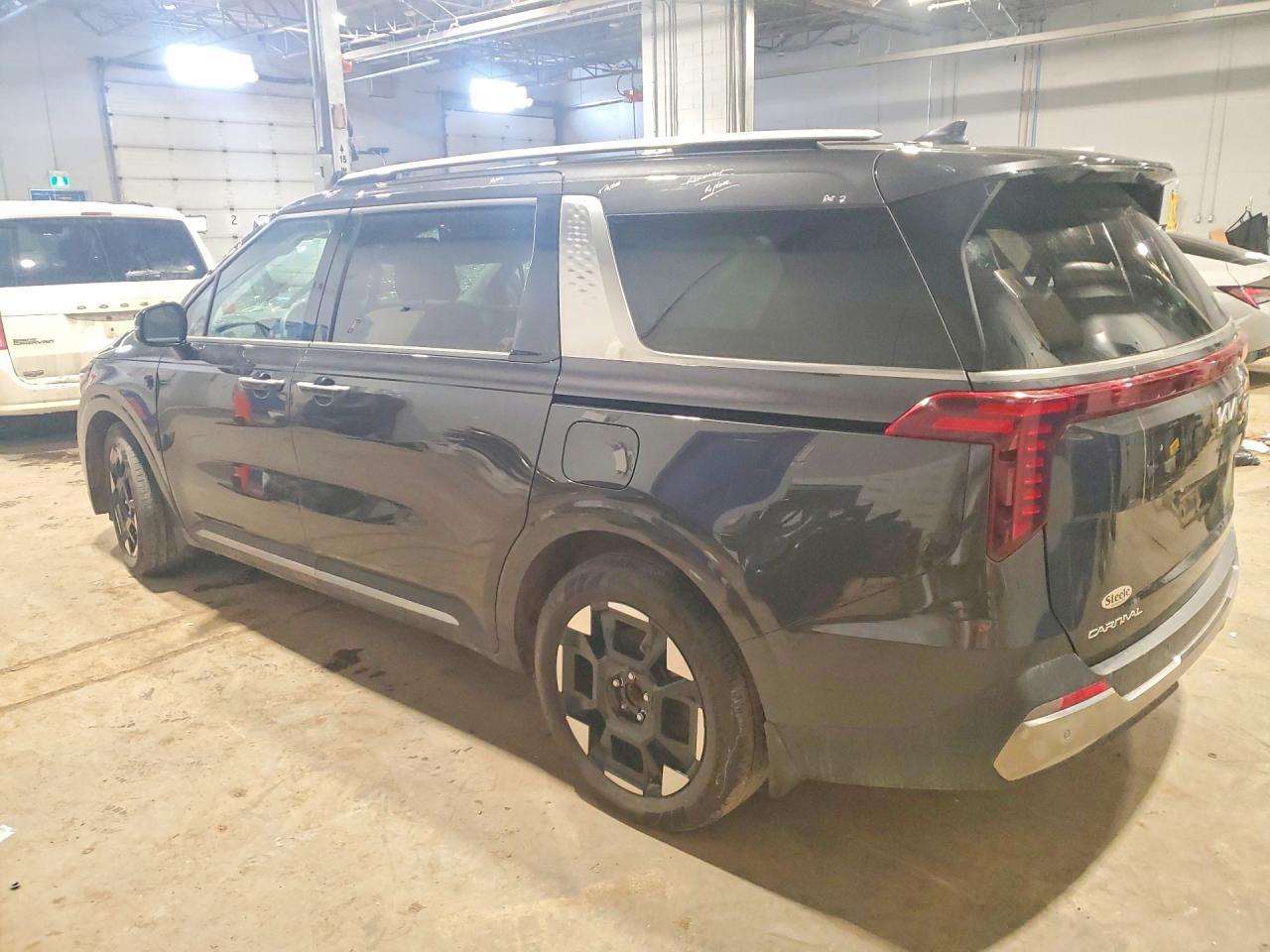2025 Kia Carnival Ex - Фото 2