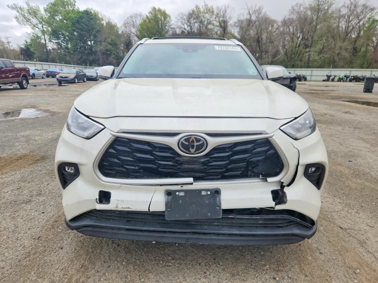 2020 Toyota Highlander Xle - Image 5