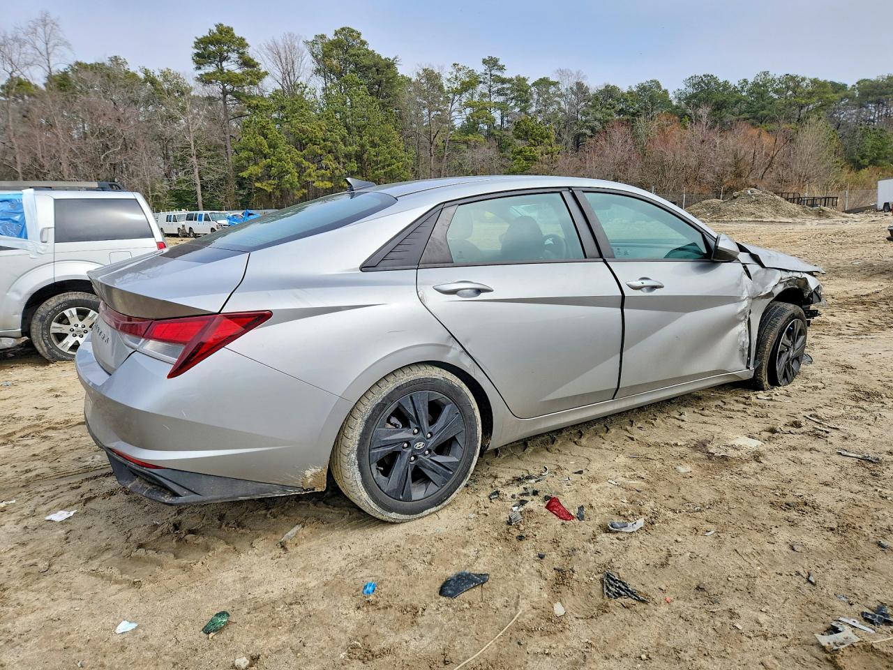 2022 Hyundai Elantra Sel - Image 3