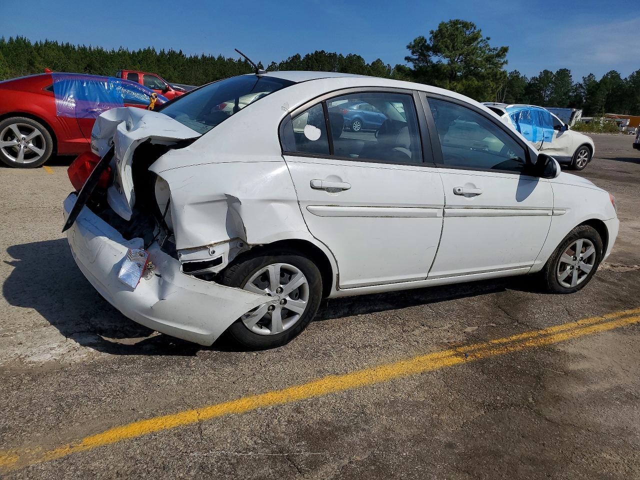 2008 Hyundai Accent Gls - Фото 3