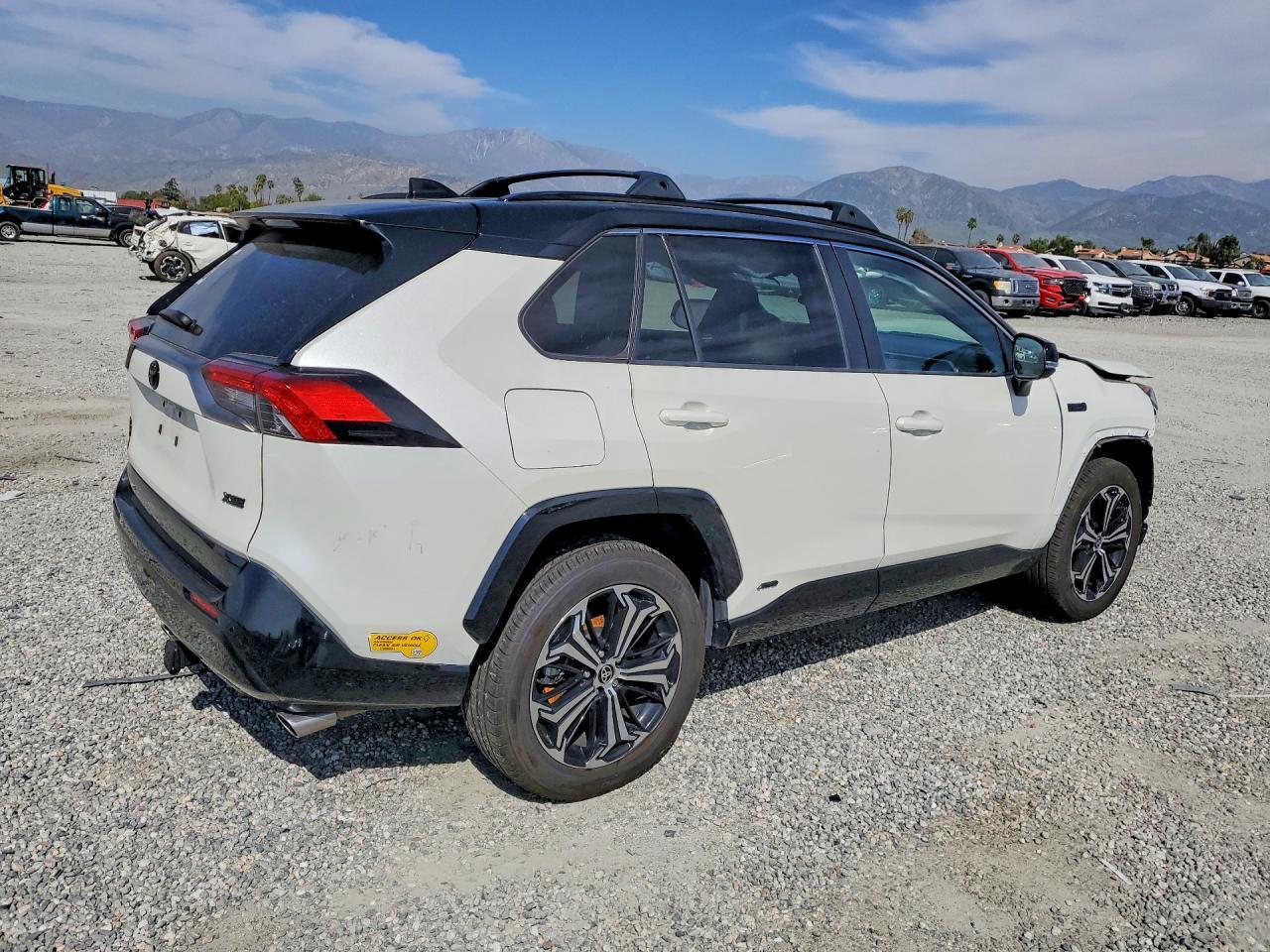 2021 Toyota Rav4 Prime Xse - Фото 3
