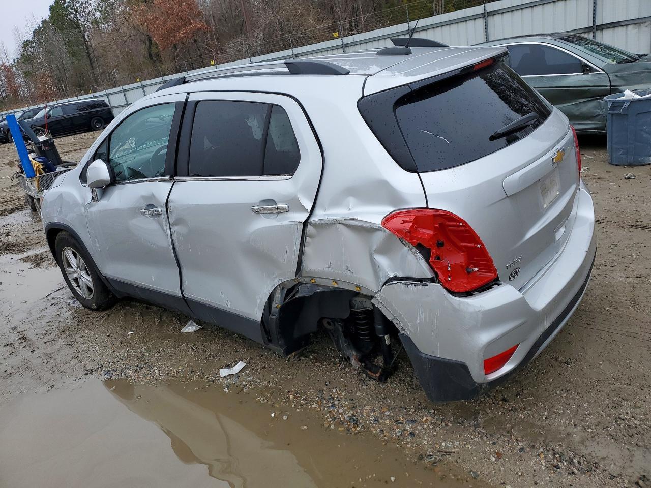 2020 Chevrolet Trax 1Lt - Image 2