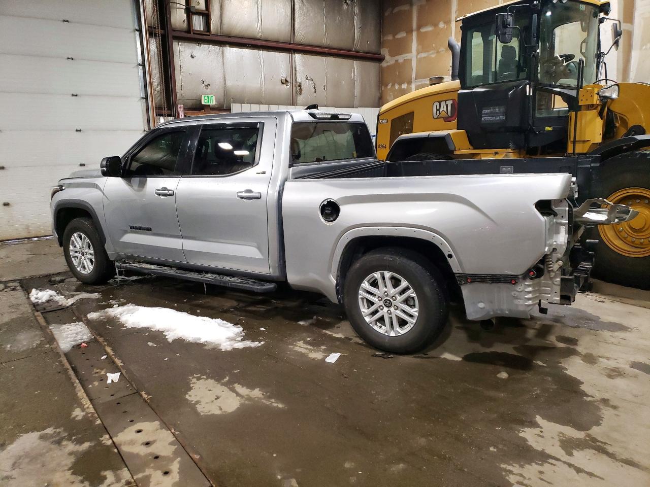 2023 Toyota Tundra Sr5 - Фото 2
