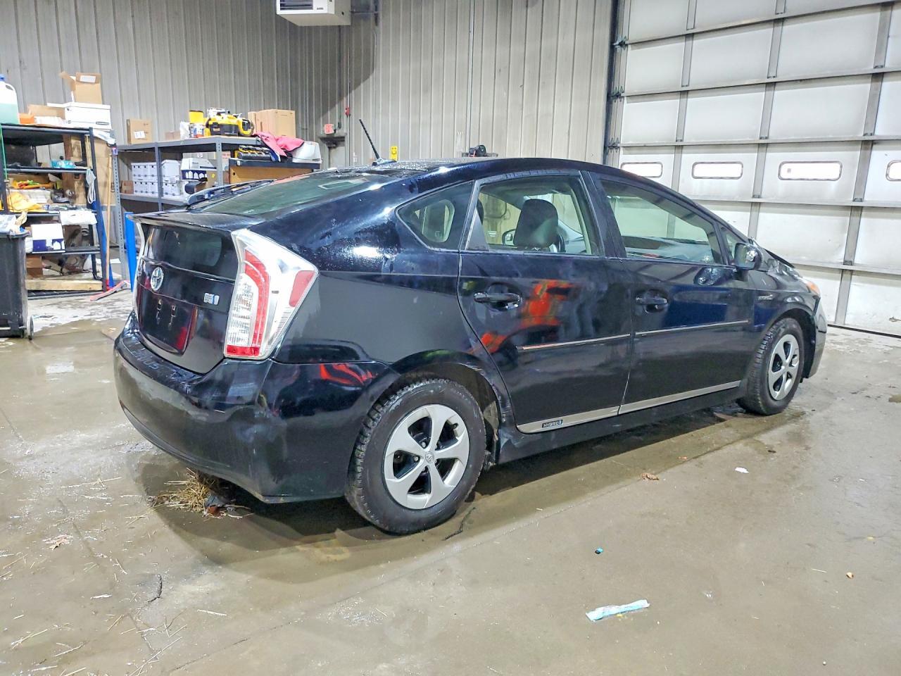 2014 Toyota Prius Four - Фото 3