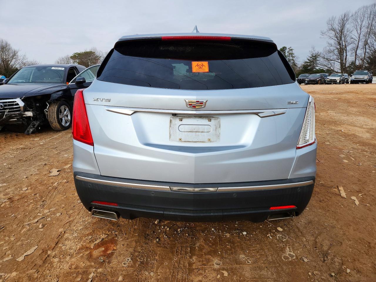 2017 Cadillac Xt5 Luxury - Image 6
