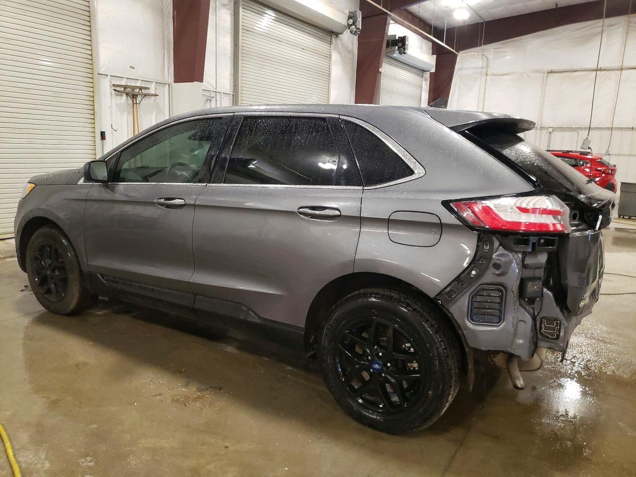 2022 Ford Edge Sel - Image 2