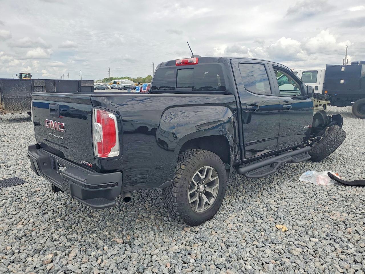 2022 GMC Canyon At4 - Фото 3