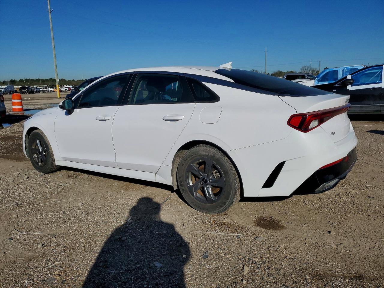 2022 Kia K5 Lxs - Фото 2