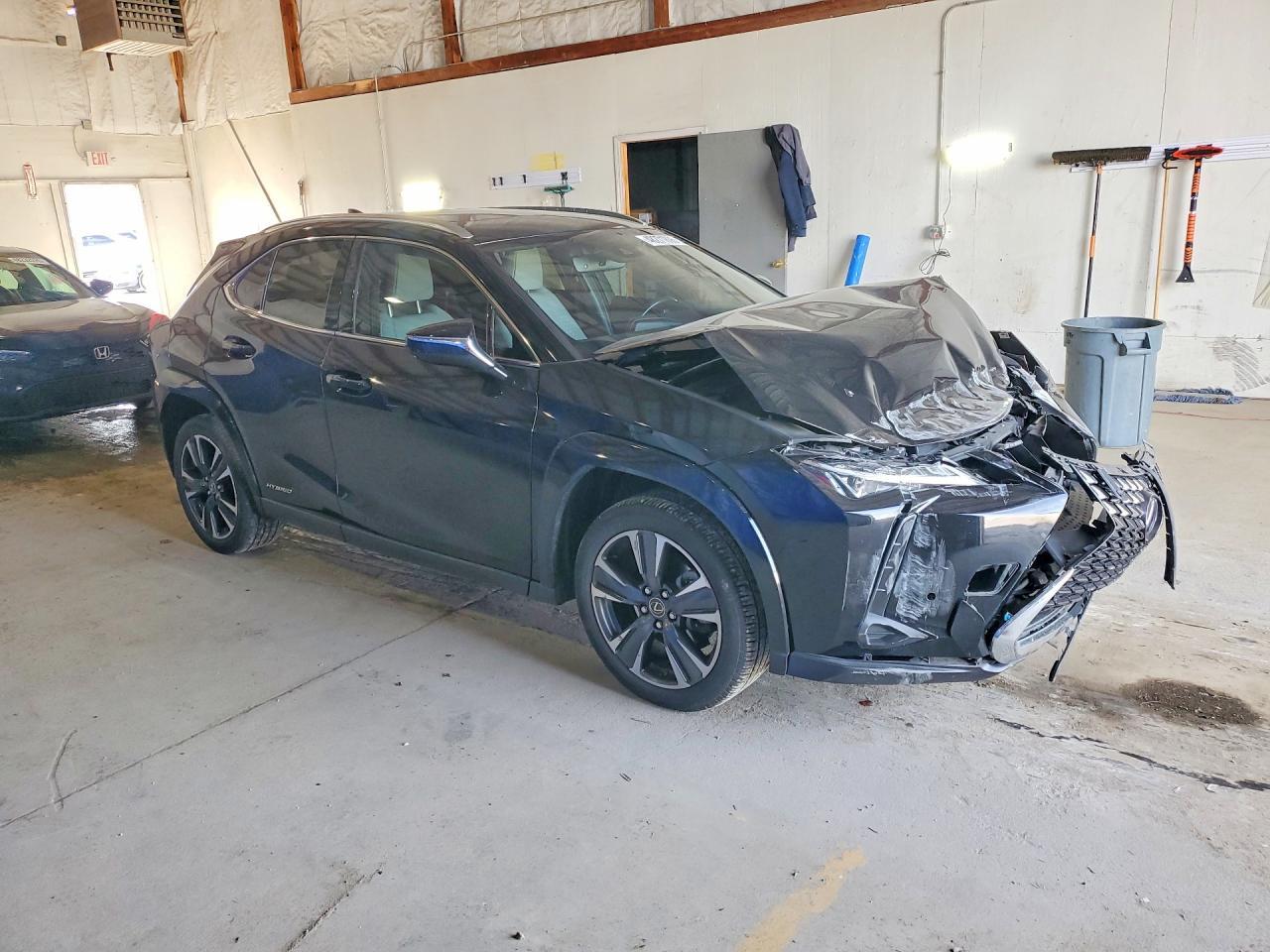 2022 Lexus Ux 250H Base - Фото 4