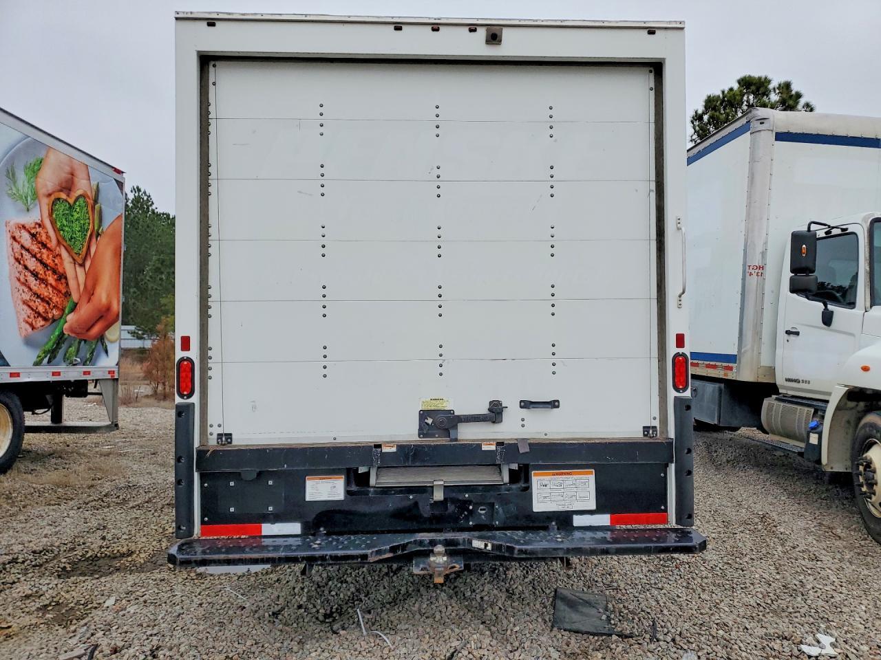 2023 Ford Econoline E-350 - Box Truck ** R & D * Pri Fleet ** - Image 6