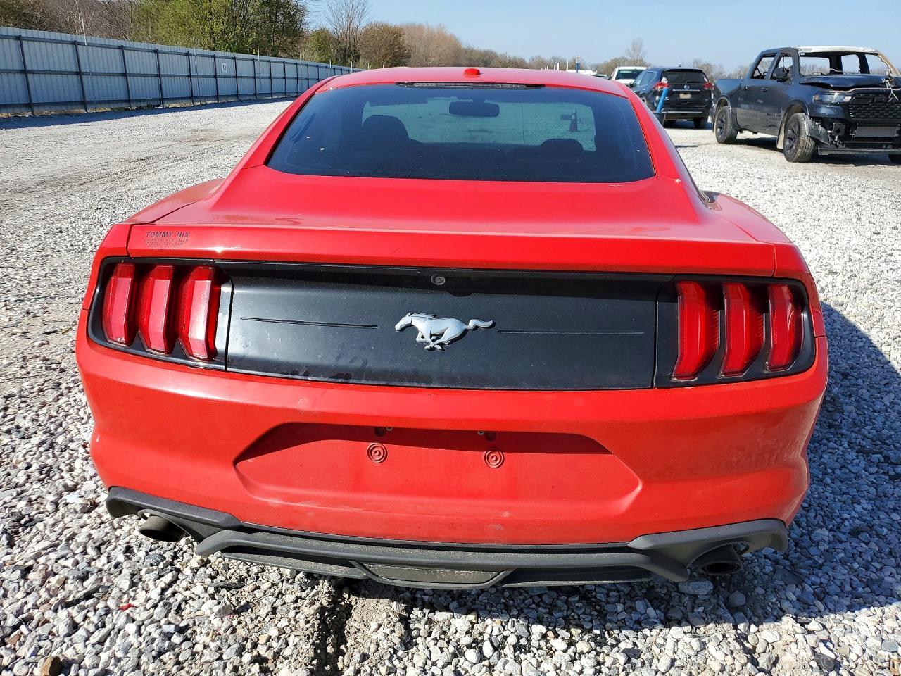 2019 Ford Mustang - Image 6