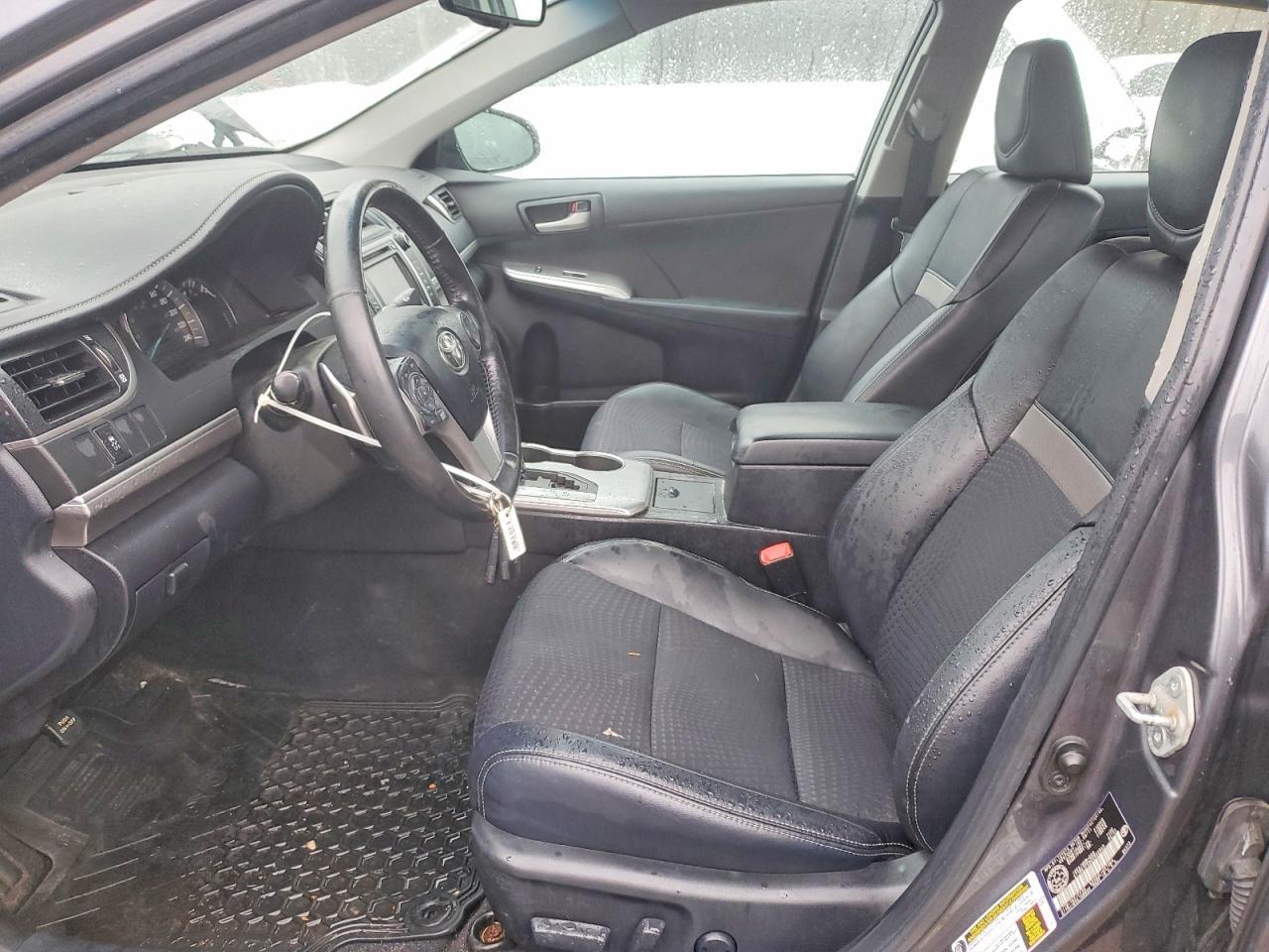 2012 Toyota Camry Se V6 - Image 7