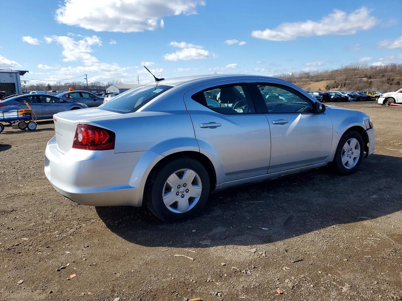 2012 Dodge Avenger Se - Фото 3
