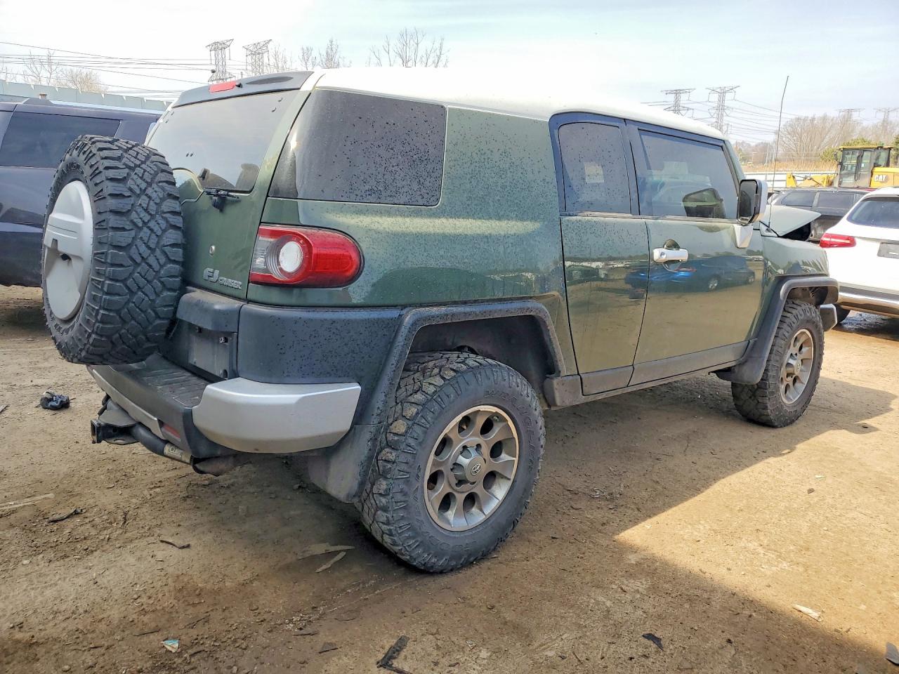 2013 Toyota Fj Cruiser Base - Image 3