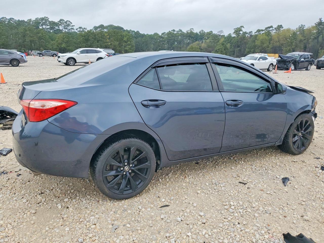 2018 Toyota Corolla Le - Фото 3