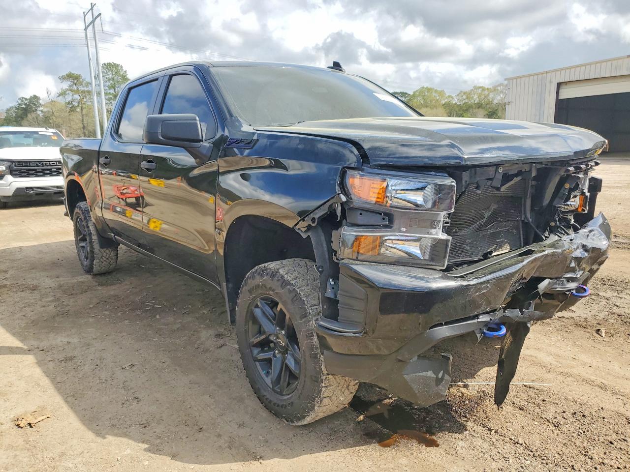2021 Chevrolet Silverado Trail Boss Custom - Фото 4