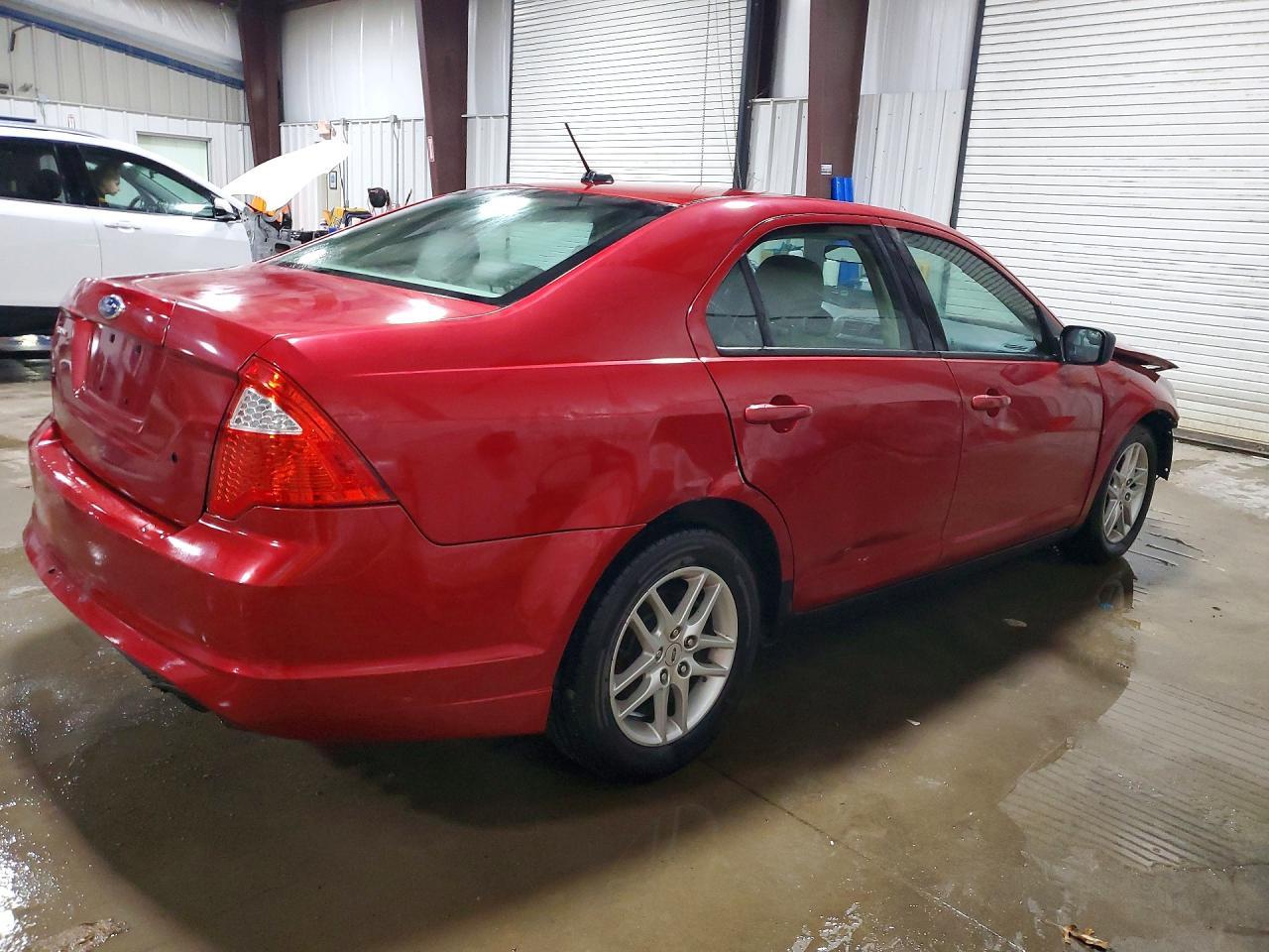 2012 Ford Fusion S - Фото 3