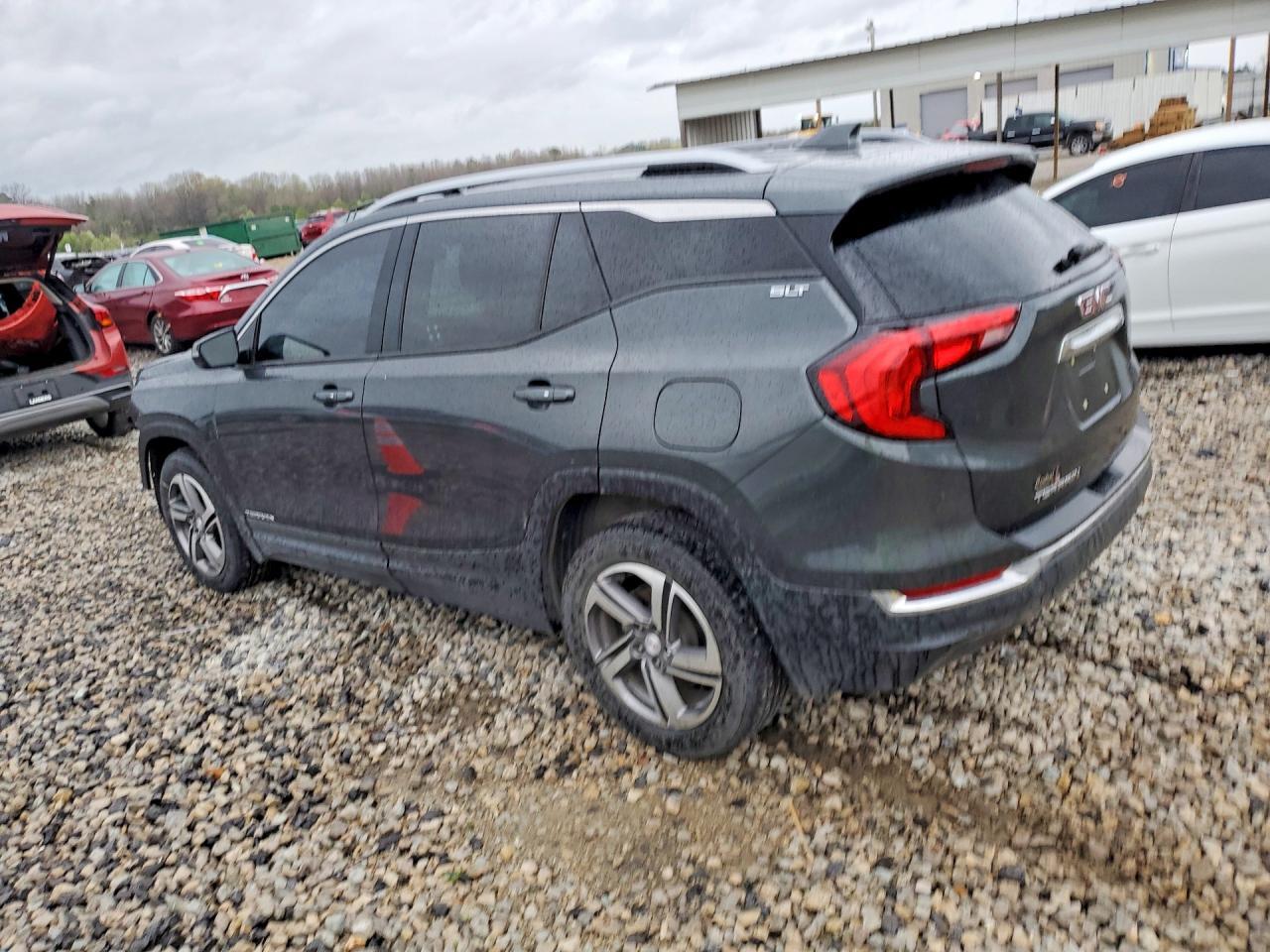 2018 GMC Terrain Slt - Image 2