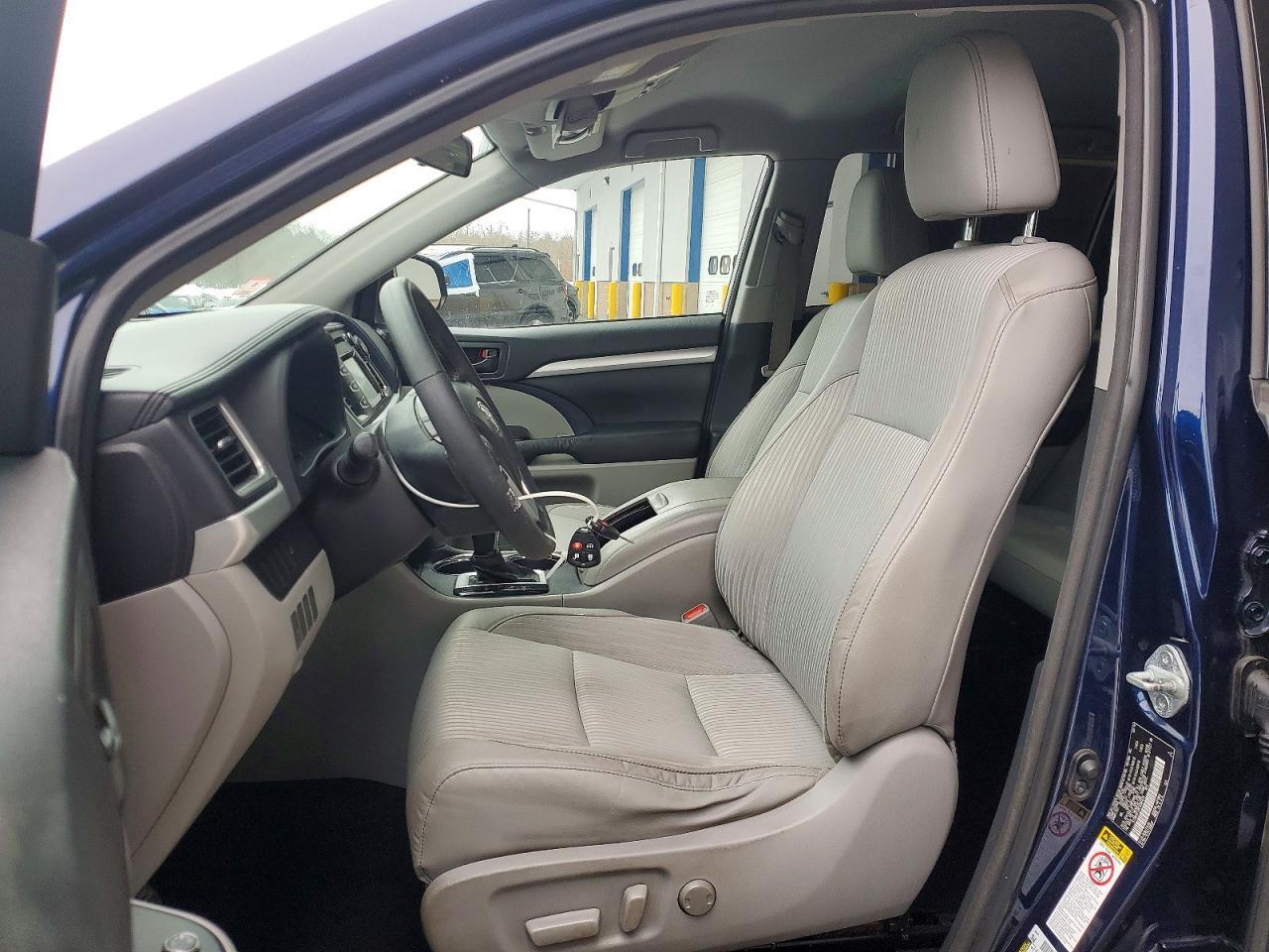 2015 Toyota Highlander Le - Фото 7