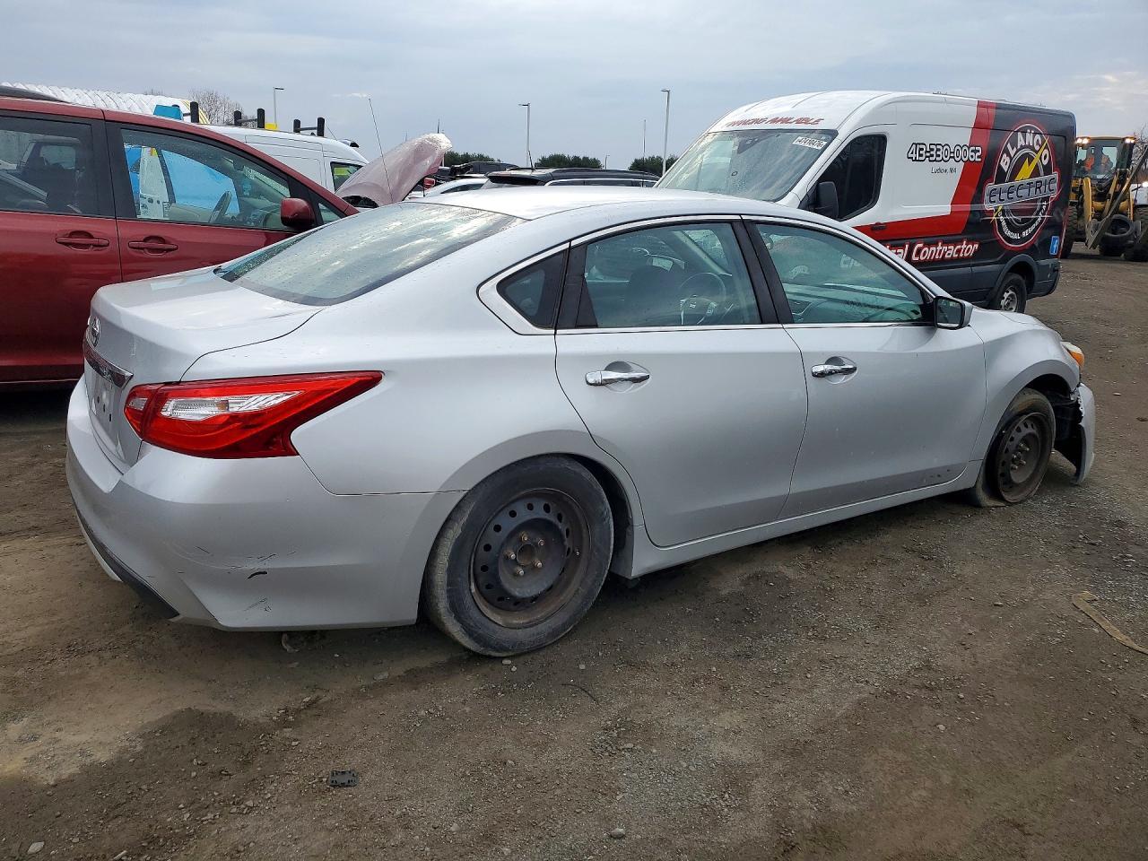 2017 Nissan Altima 2.5 S - Фото 3