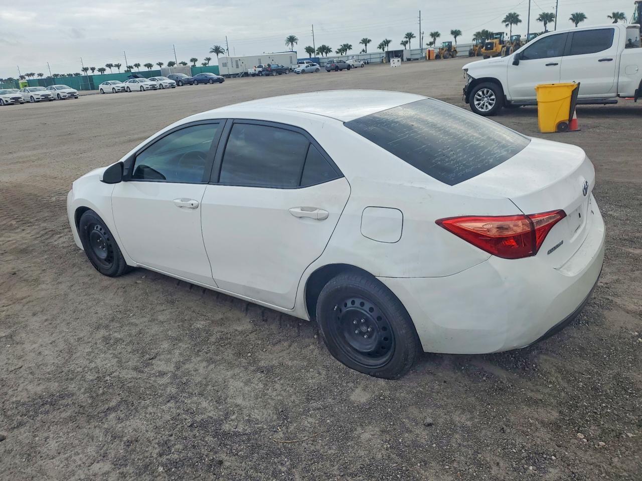 2019 Toyota Corolla Le - Image 2