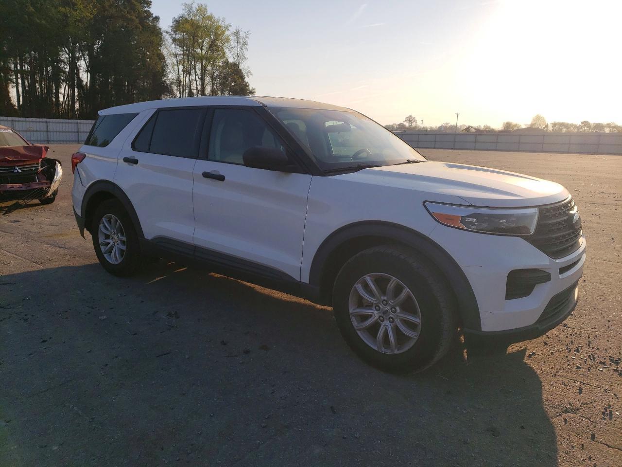 2020 Ford Explorer - Фото 4