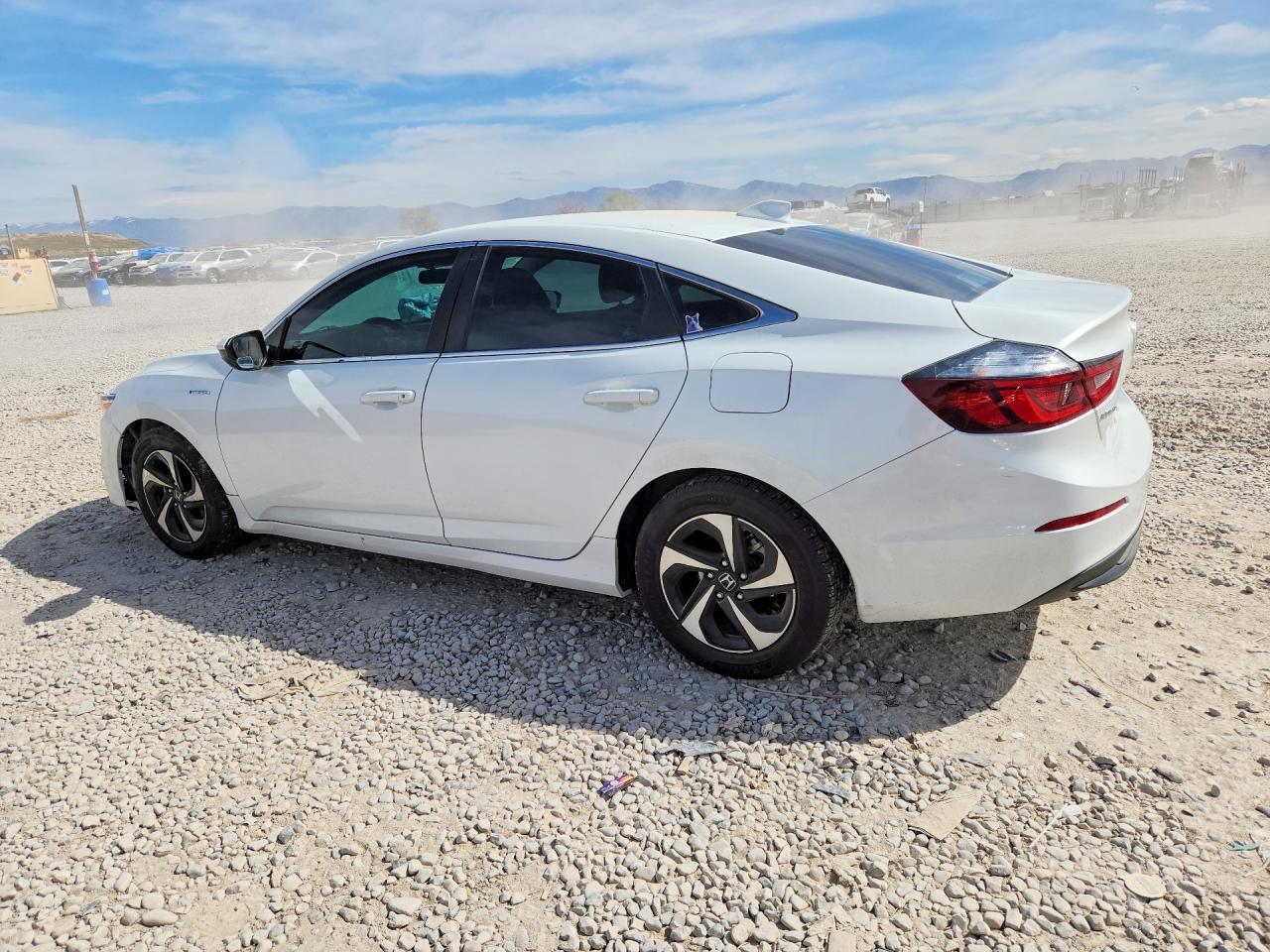 2021 Honda Insight Ex - Фото 2