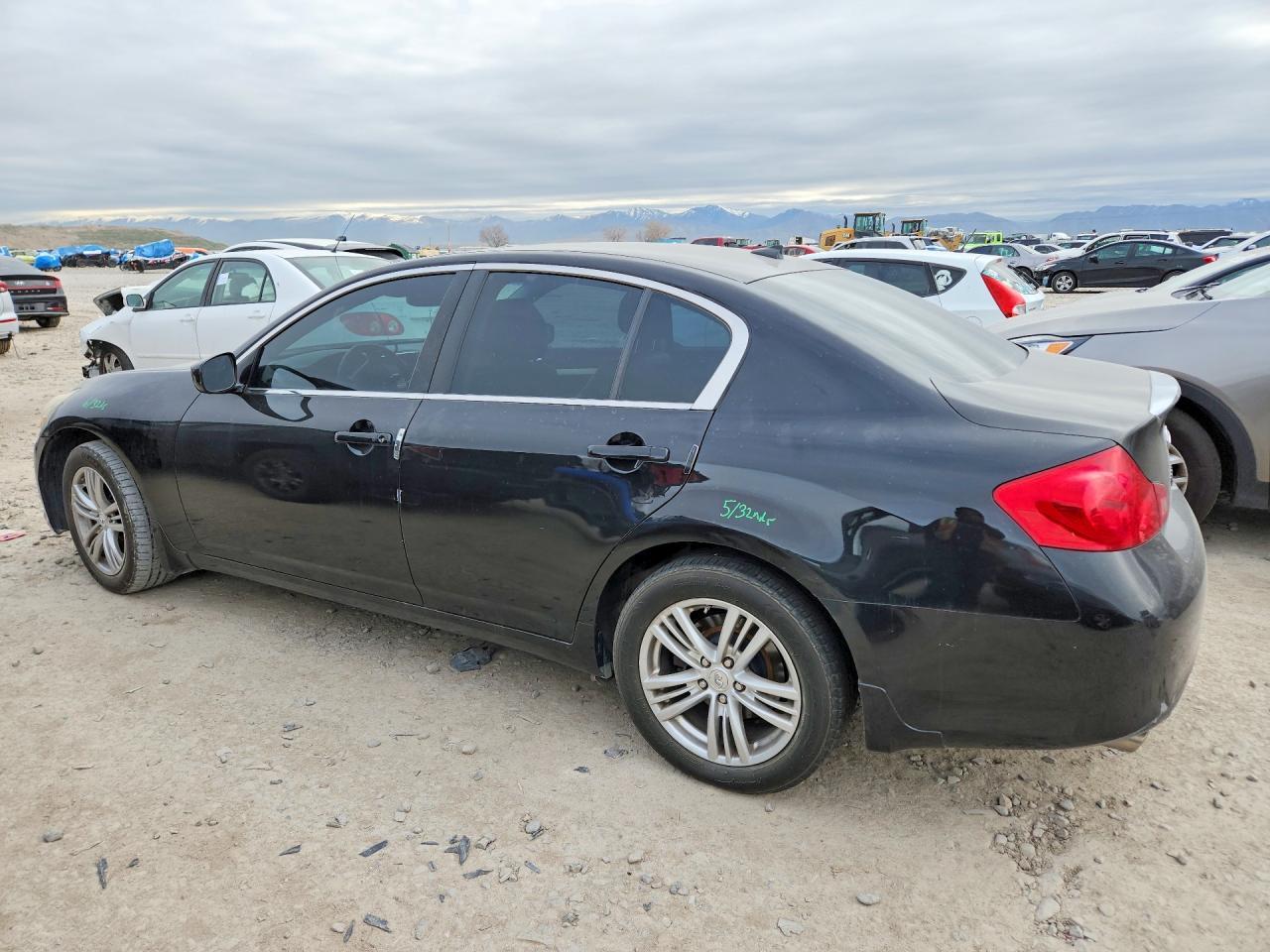 2012 Infiniti G25 Sedan X - Фото 2