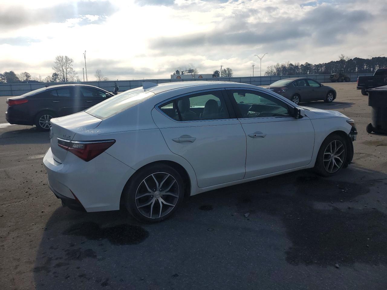 2019 Acura Ilx Premium - Image 3