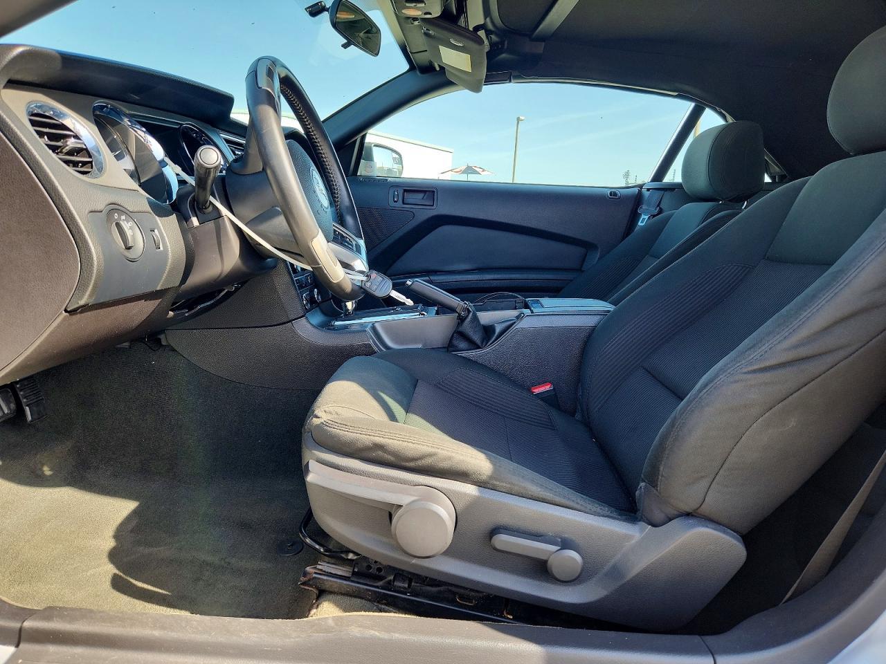 2013 Ford Mustang - Фото 7