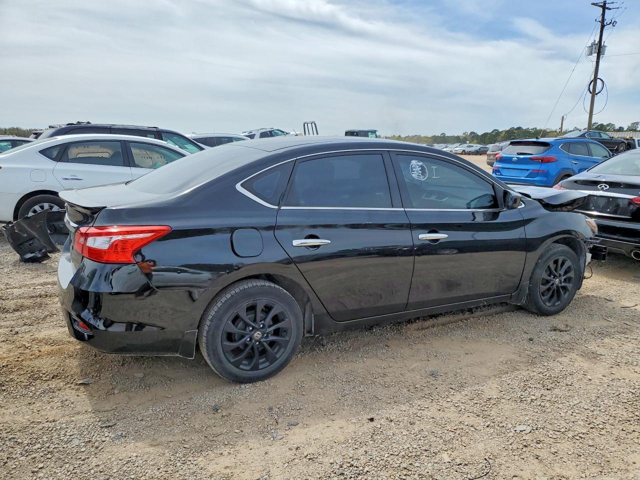 2018 Nissan Sentra S - Фото 3