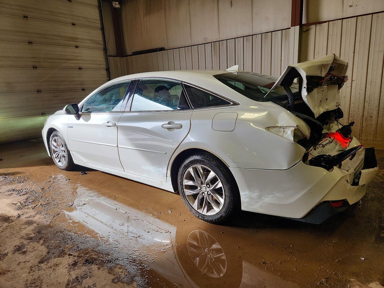 2021 Toyota Avalon Hybrid Xle - Фото 2
