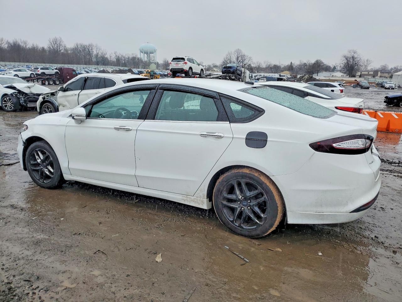 2013 Ford Fusion Se - Фото 2