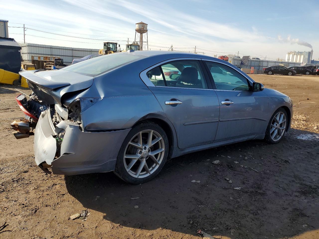 2011 Nissan Maxima 3.5 S - Фото 3