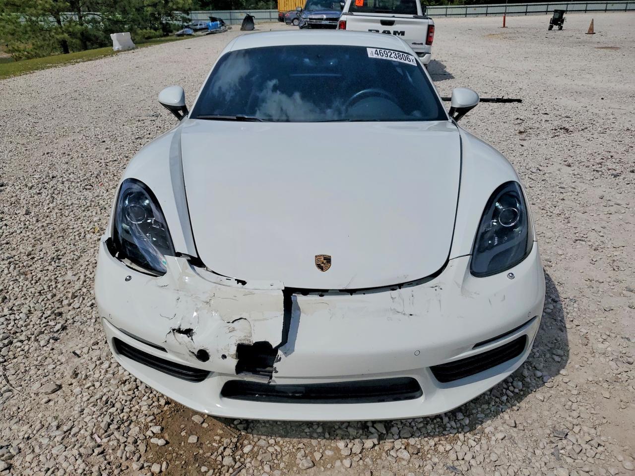 2018 Porsche Cayman S - Image 5