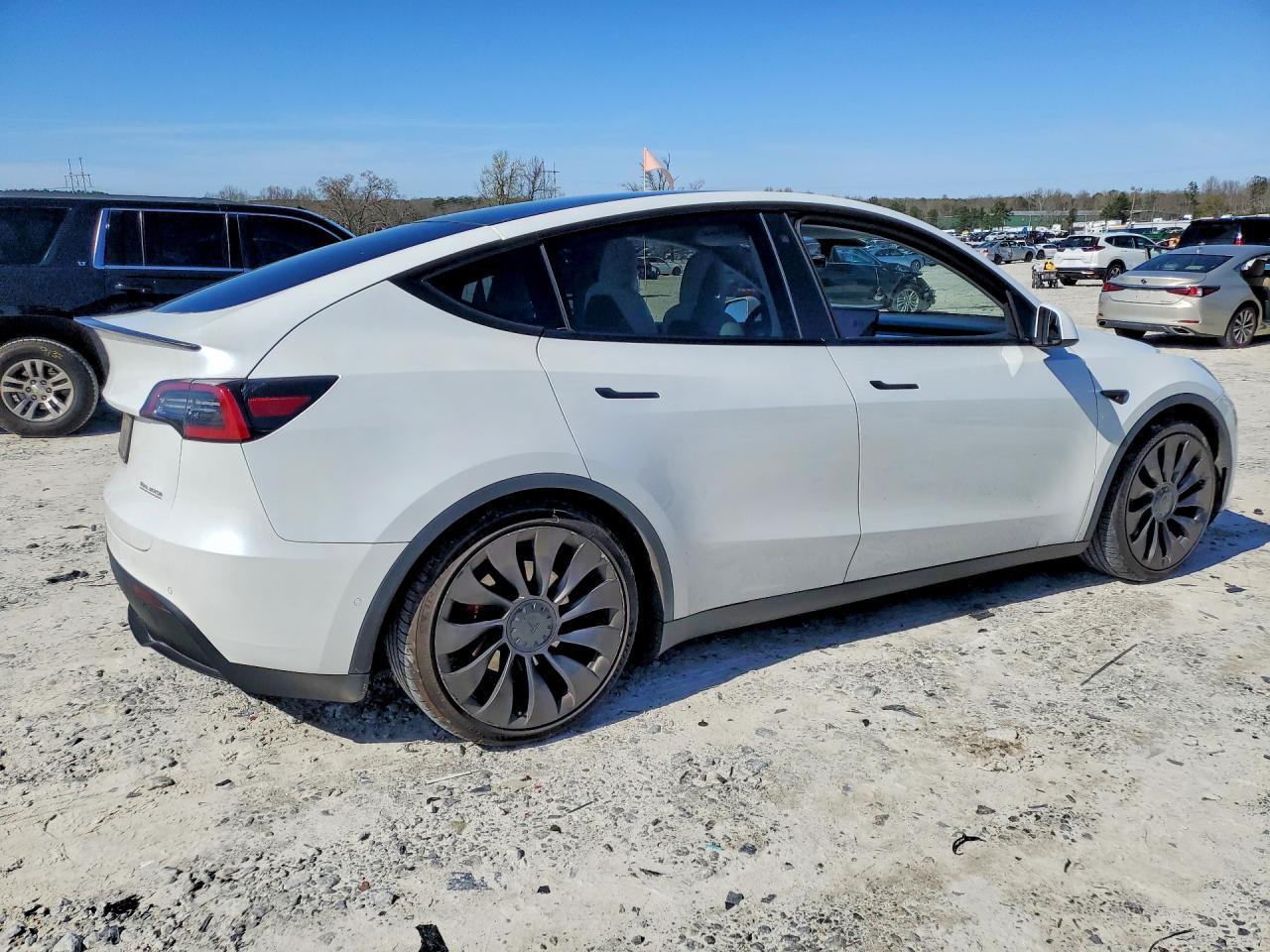 2020 Tesla Model Y - Фото 3