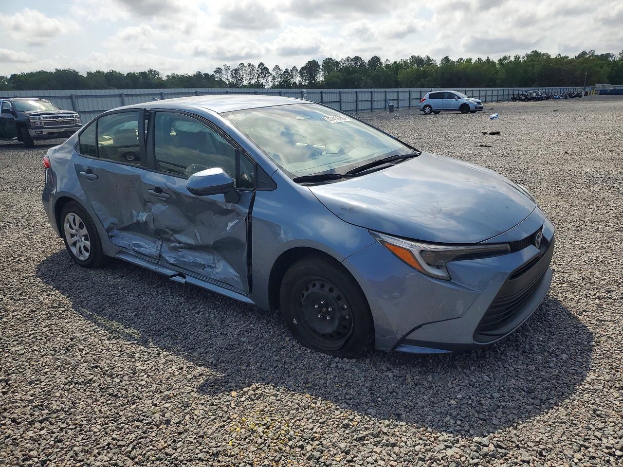 2025 Toyota Corolla Hybrid Le - Image 4
