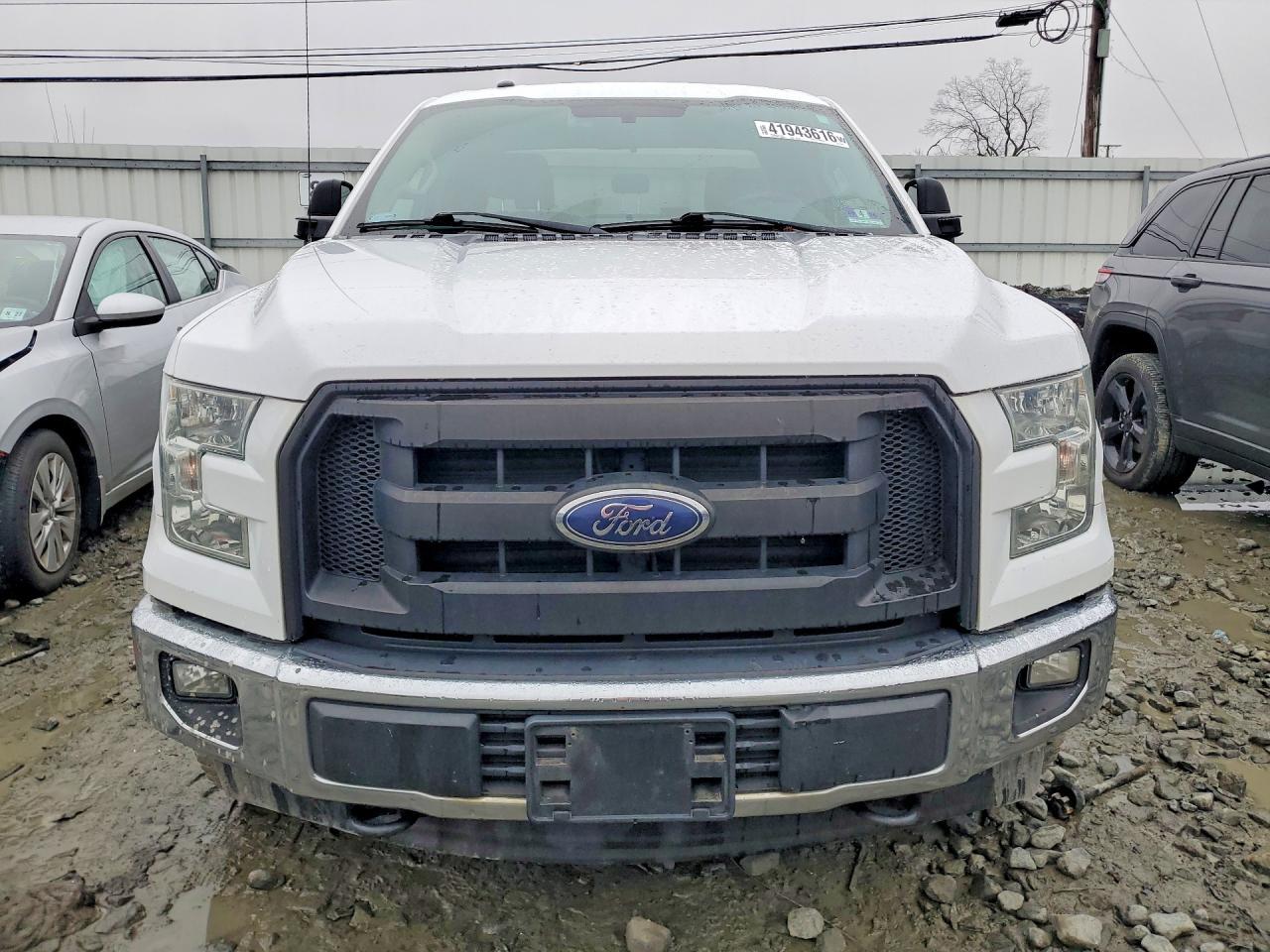 2017 Ford F150 Super Cab - Фото 5