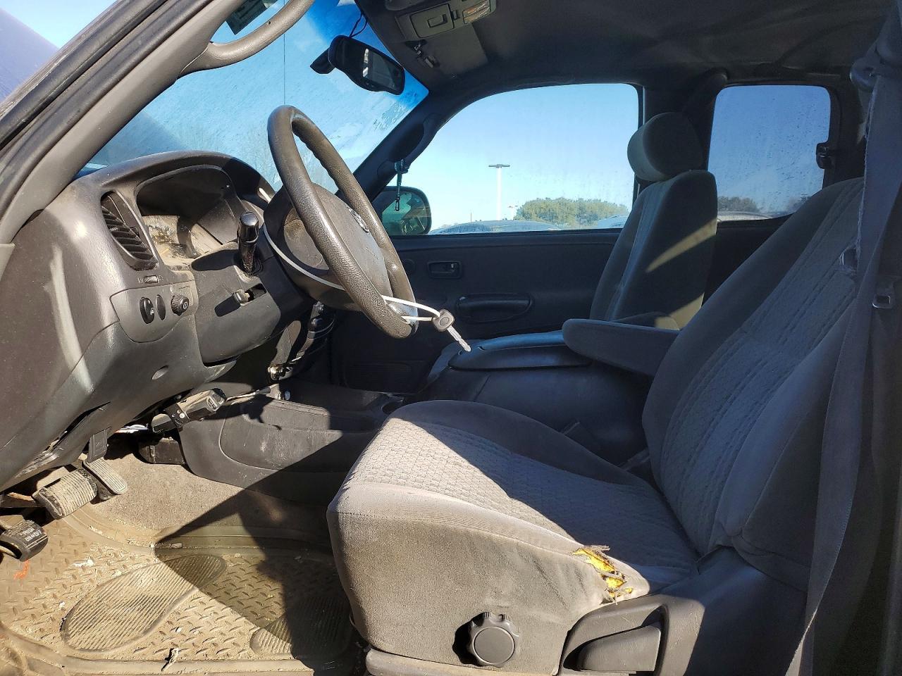 2003 Toyota Tundra Sr5 - Image 7