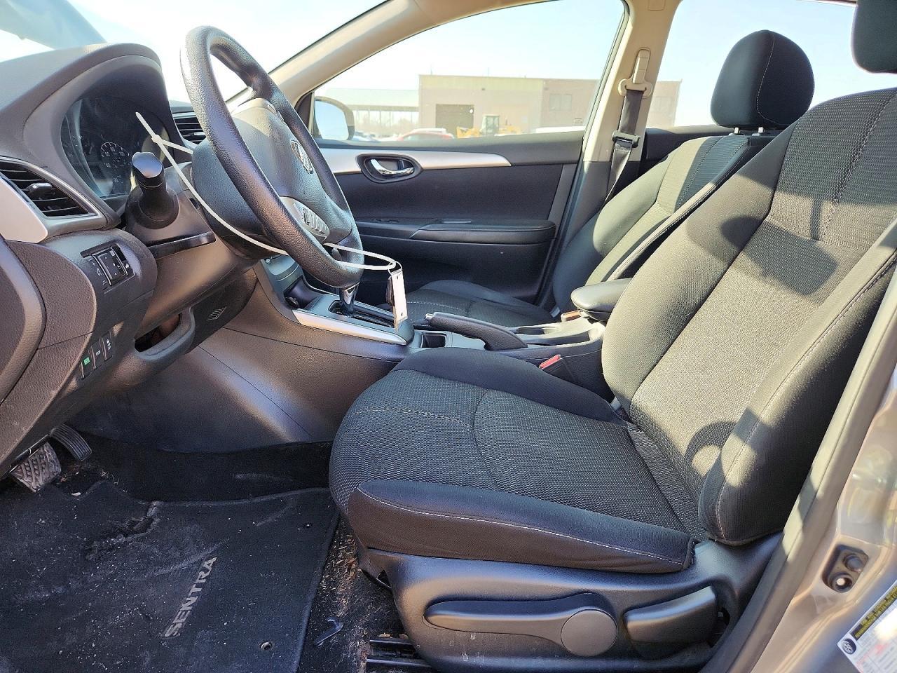 2017 Nissan Sentra S - Фото 7