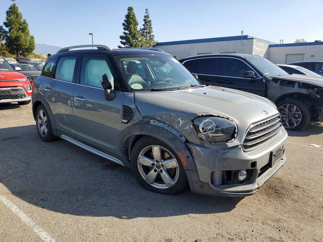 2017 Mini Cooper Countryman - Image 4
