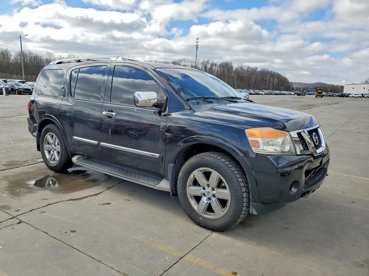 2014 Nissan Armada - Image 4