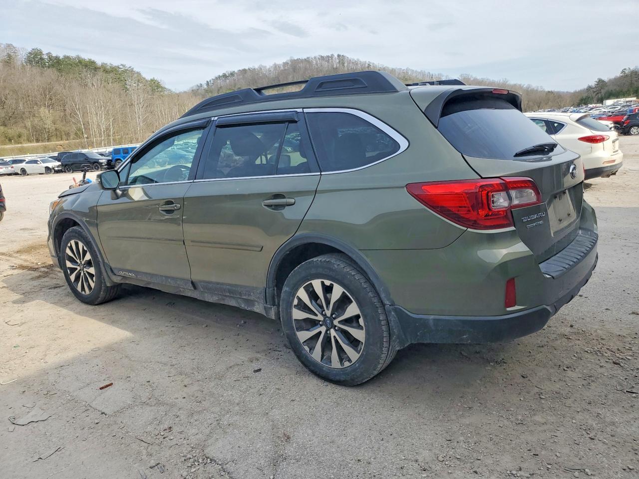 2015 Subaru Outback 2.5I Limited - Фото 2
